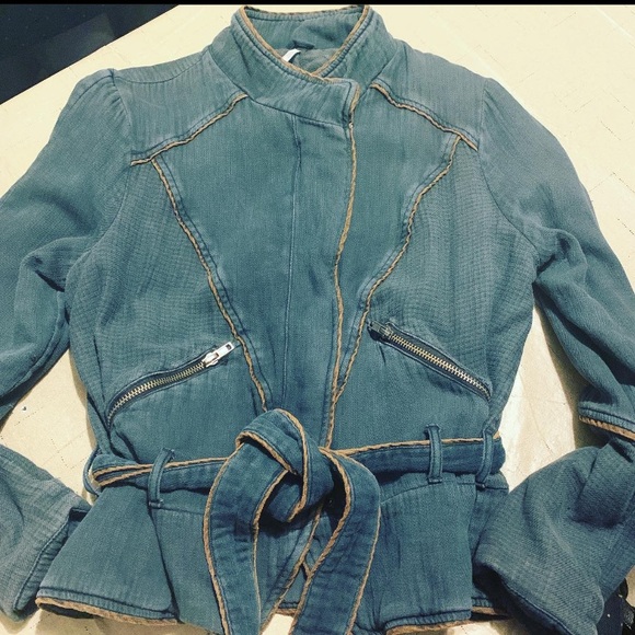 Free People Jackets & Blazers - Free People jacket size L